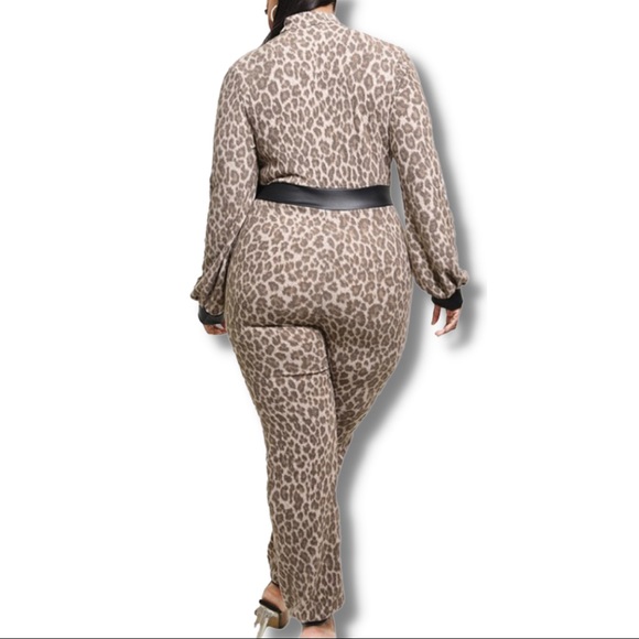 Soft Leopard Print Jumpsuit - Picture 4 of 5